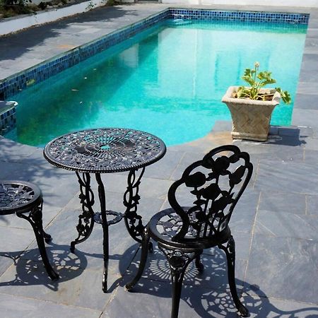 Spacious Town House With Swimming Pool Plymouth Eksteriør bilde