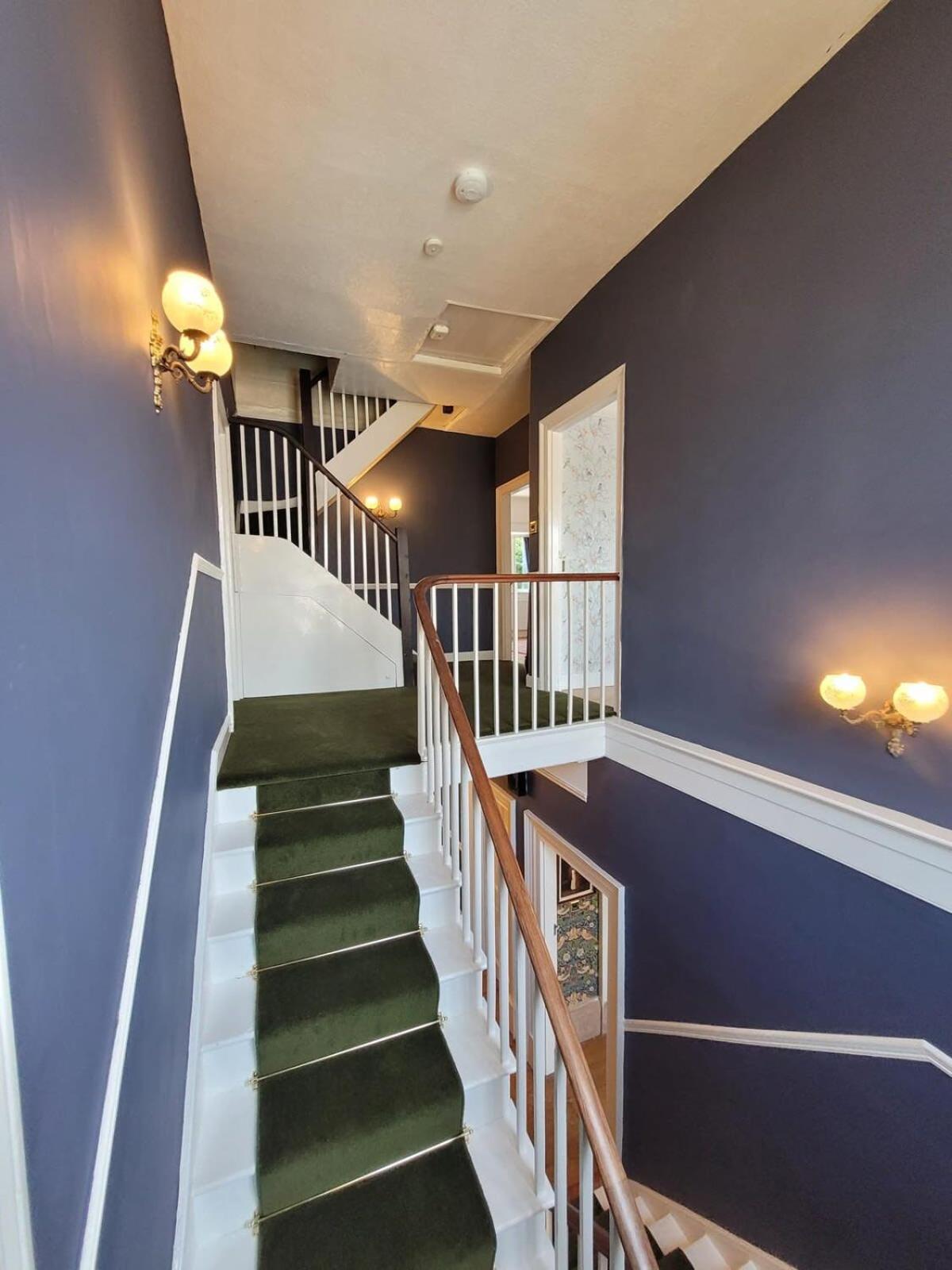Spacious Town House With Swimming Pool Plymouth Eksteriør bilde